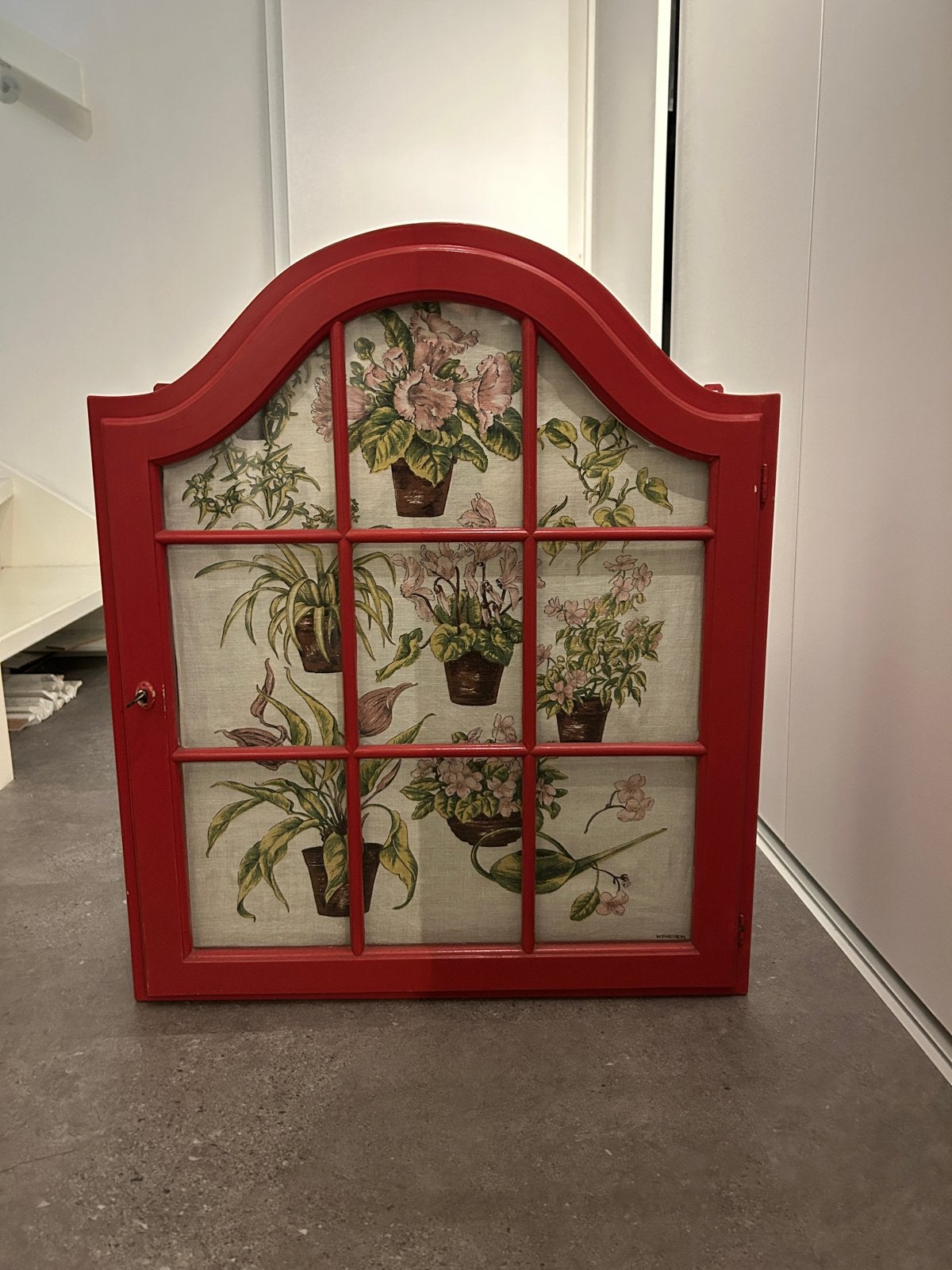 Leuk rood wandkastje, Huis en Inrichting, Kasten | Overige, Ophalen, Gebruikt