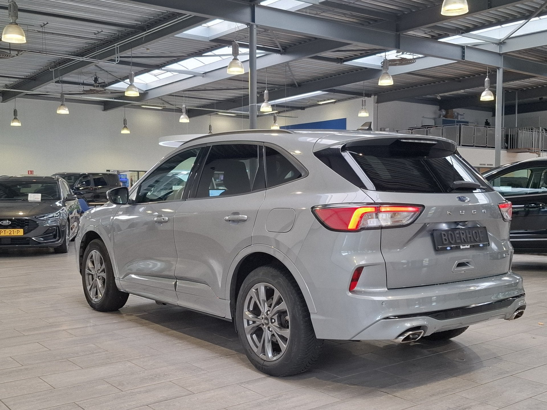 Foto 4 van Ford Kuga 2.5 PHEV ST-Line | Winterpack | Camera | Navi | Cl