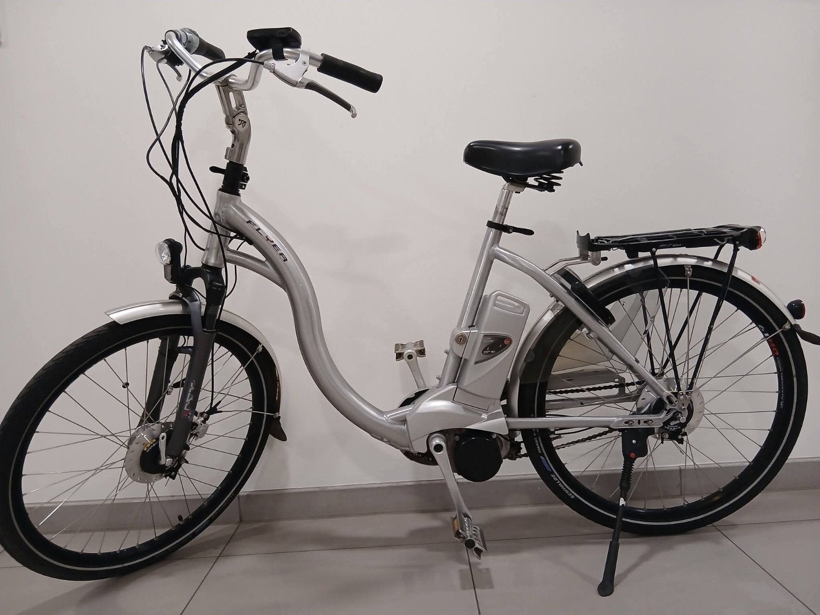 Flyer T8 D50 26" Elektrische damesfiets e-bike izgst !, Fietsen en Brommers, Fietsen | Dames | Sportfietsen en Toerfietsen, Zo goed als nieuw