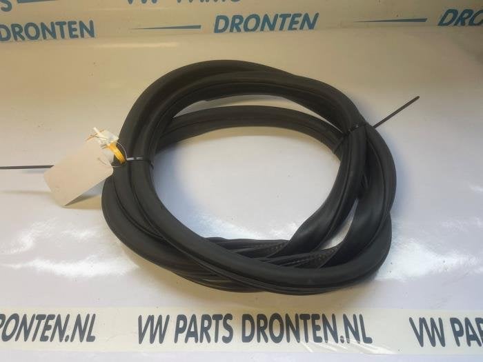 Portierrubber 4Deurs rechts-achter van een Alfa Romeo Giulia, Gebruikt, -, Verzenden, -
