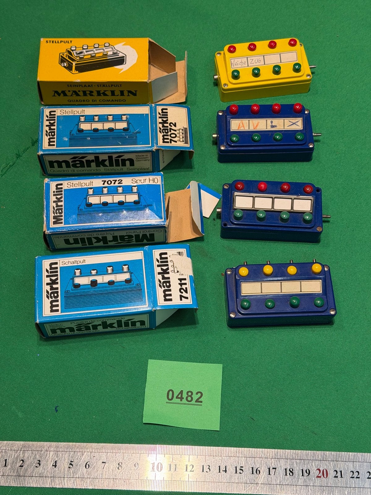 482- Märklin 7072 en 7211 Stellpult/Schaltpult - Set van 5, Wisselstroom, Gebruikt, Overige typen, Ophalen of Verzenden