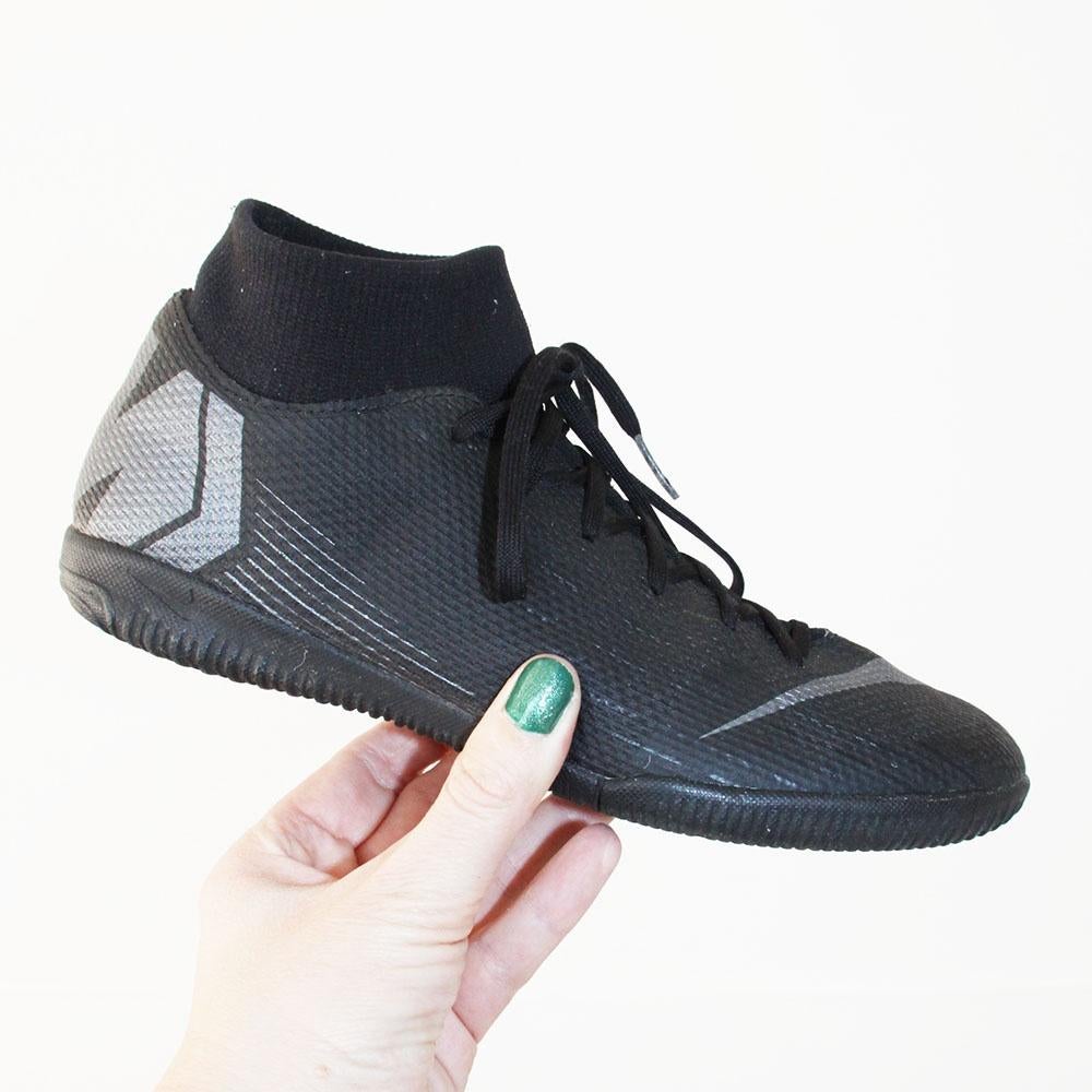 Zeer Mooie Nike Mercurial Voetbalschoenen s9 (Maat 37) €40,-, Ophalen of Verzenden, Zo goed als nieuw, Nike Mercurial, Sportschoenen