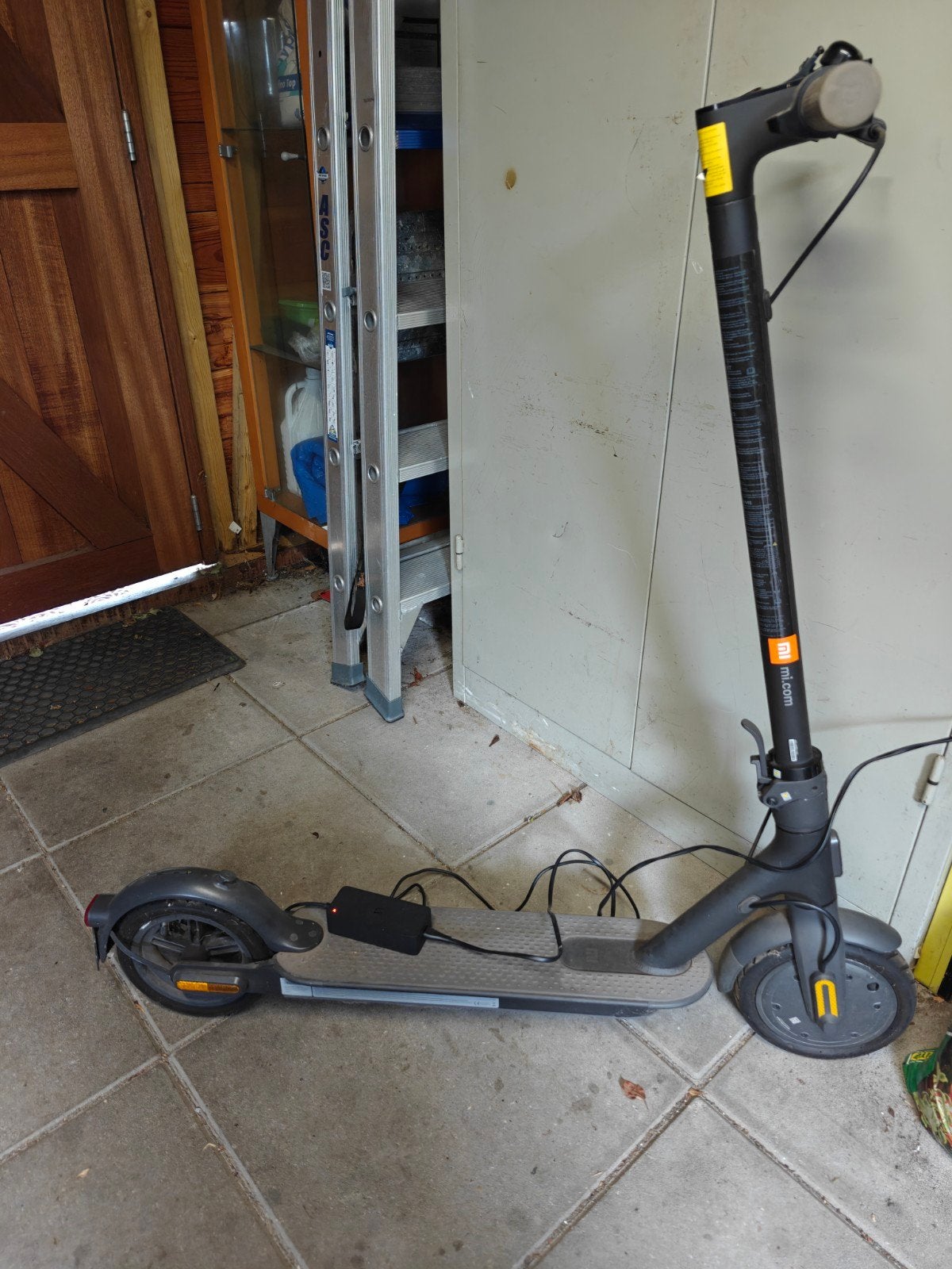 Xiaomi Mi Elektrische Step (E-scooter) - Zo goed als nieuw, Fietsen en Brommers, Ophalen, Zo goed als nieuw, Elektrische step (E-scooter)