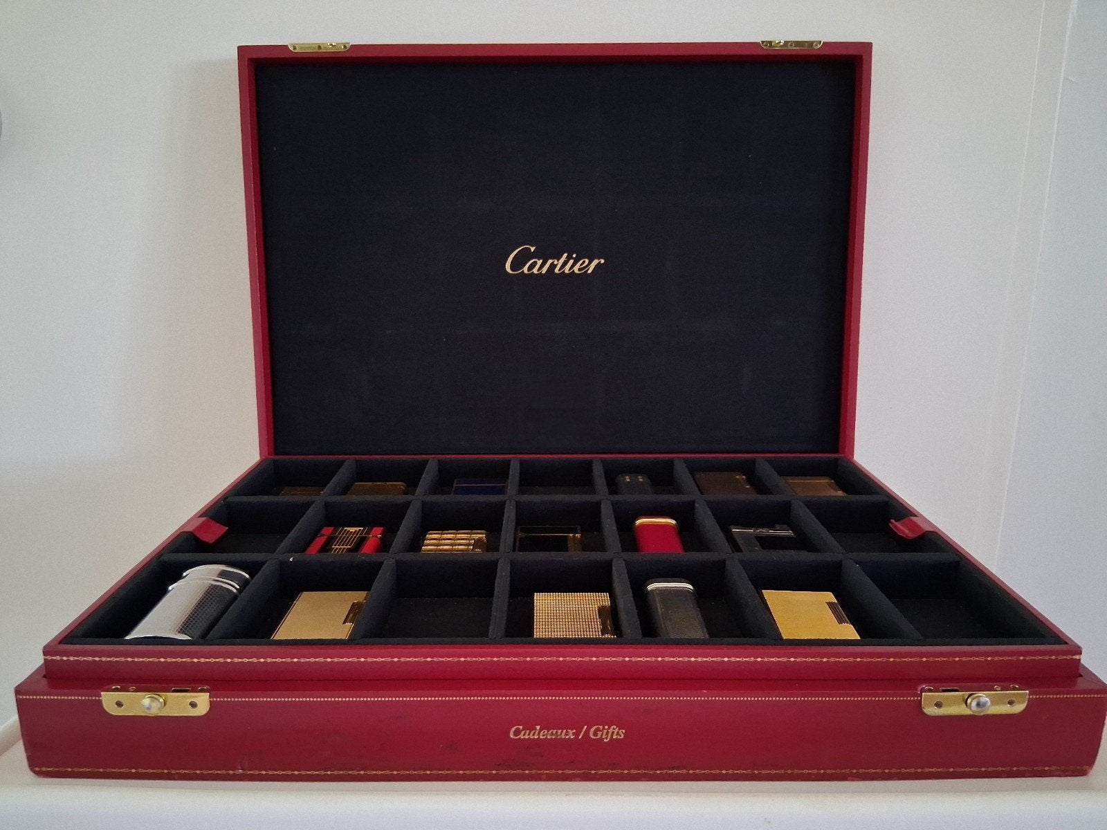 Dupont:Cartier Winkeliers Box  Cartier Of Dupont Aanstekers, Ophalen of Verzenden, Gebruikt, Aansteker