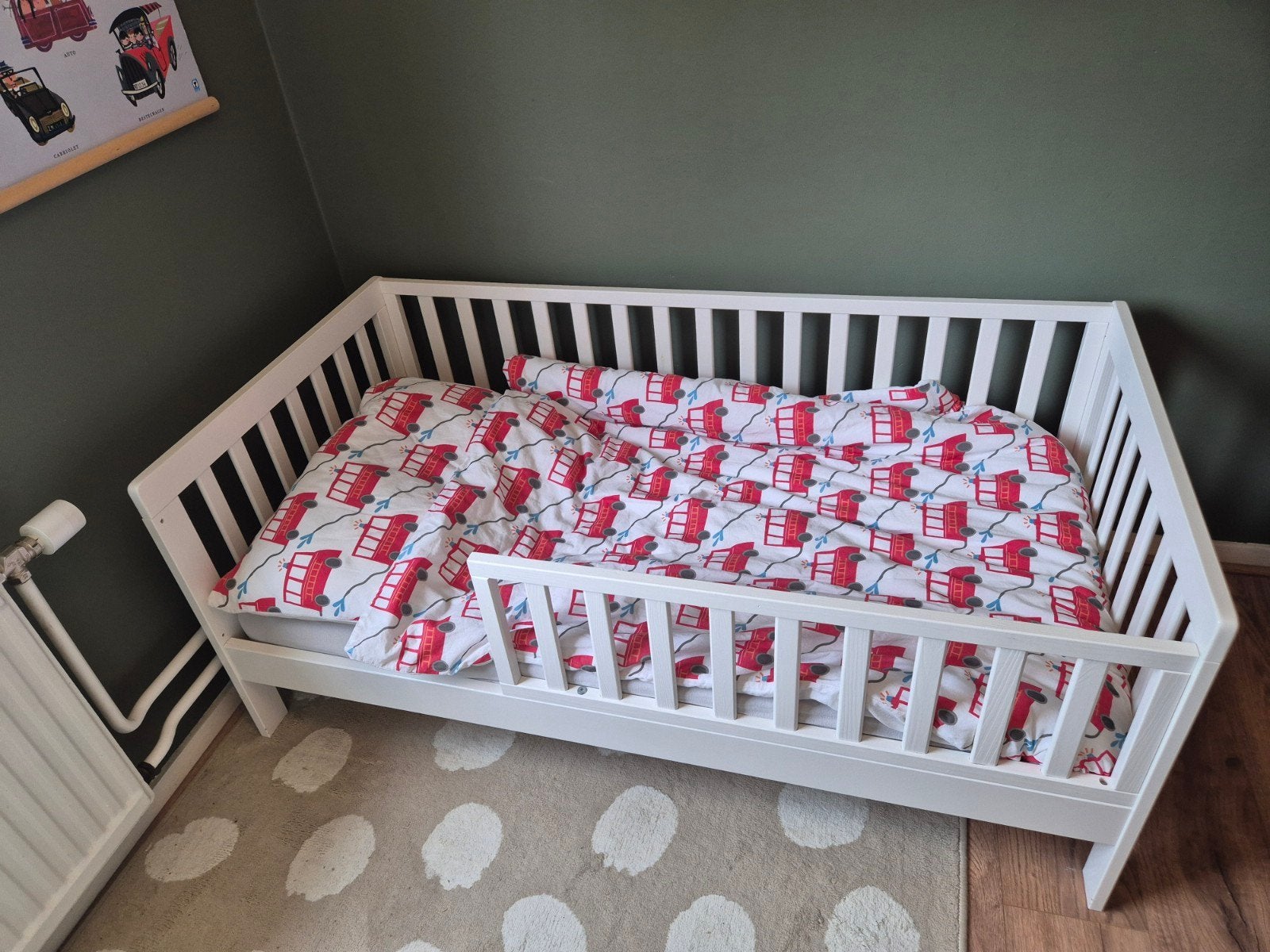 Wit kinderbed met uitvalbeveiliging Petit Amelie, Kinderen en Baby's, Kinderkamer | Bedden, Ophalen, Gebruikt, 70 tot 85 cm, 140 tot 160 cm