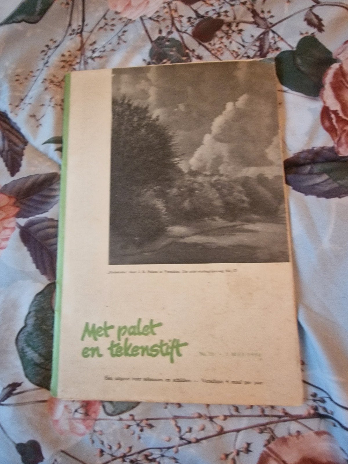 Met palet en tekenstift - Kunsttijdschrift, Ophalen of Verzenden, Gelezen, Schilder- en Tekenkunst