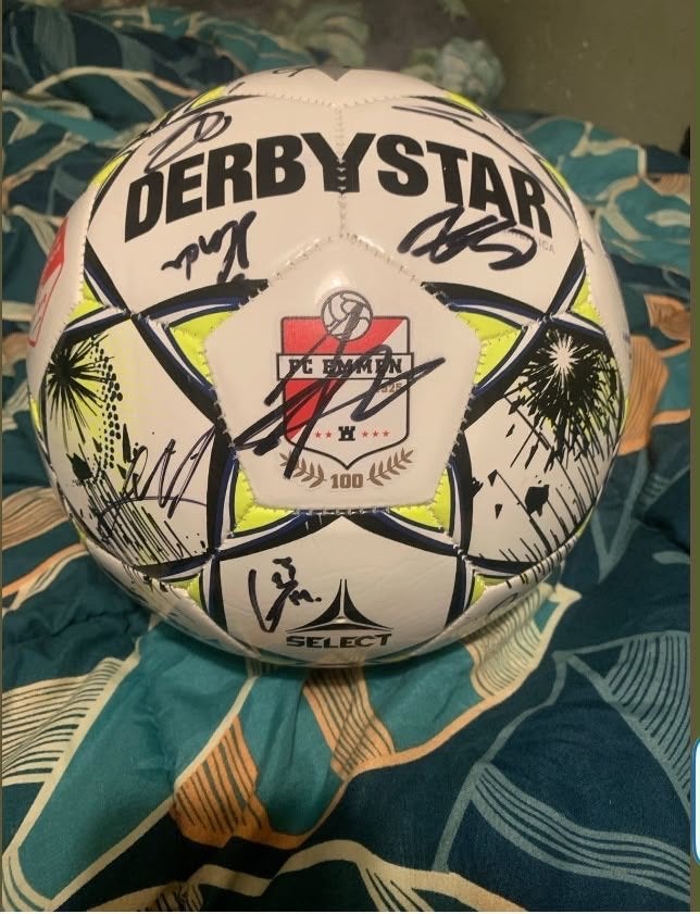 Gesigneerde Derbystar voetbal FC Emmen, Ophalen of Verzenden, Zo goed als nieuw, Overige binnenlandse clubs, Overige typen