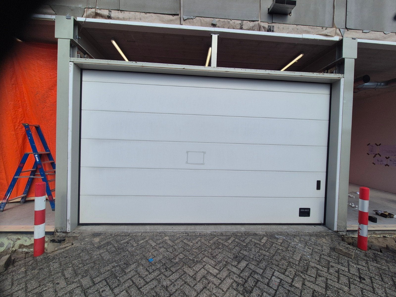Elektrisch bediende overheaddeur 3x5m1, Ophalen