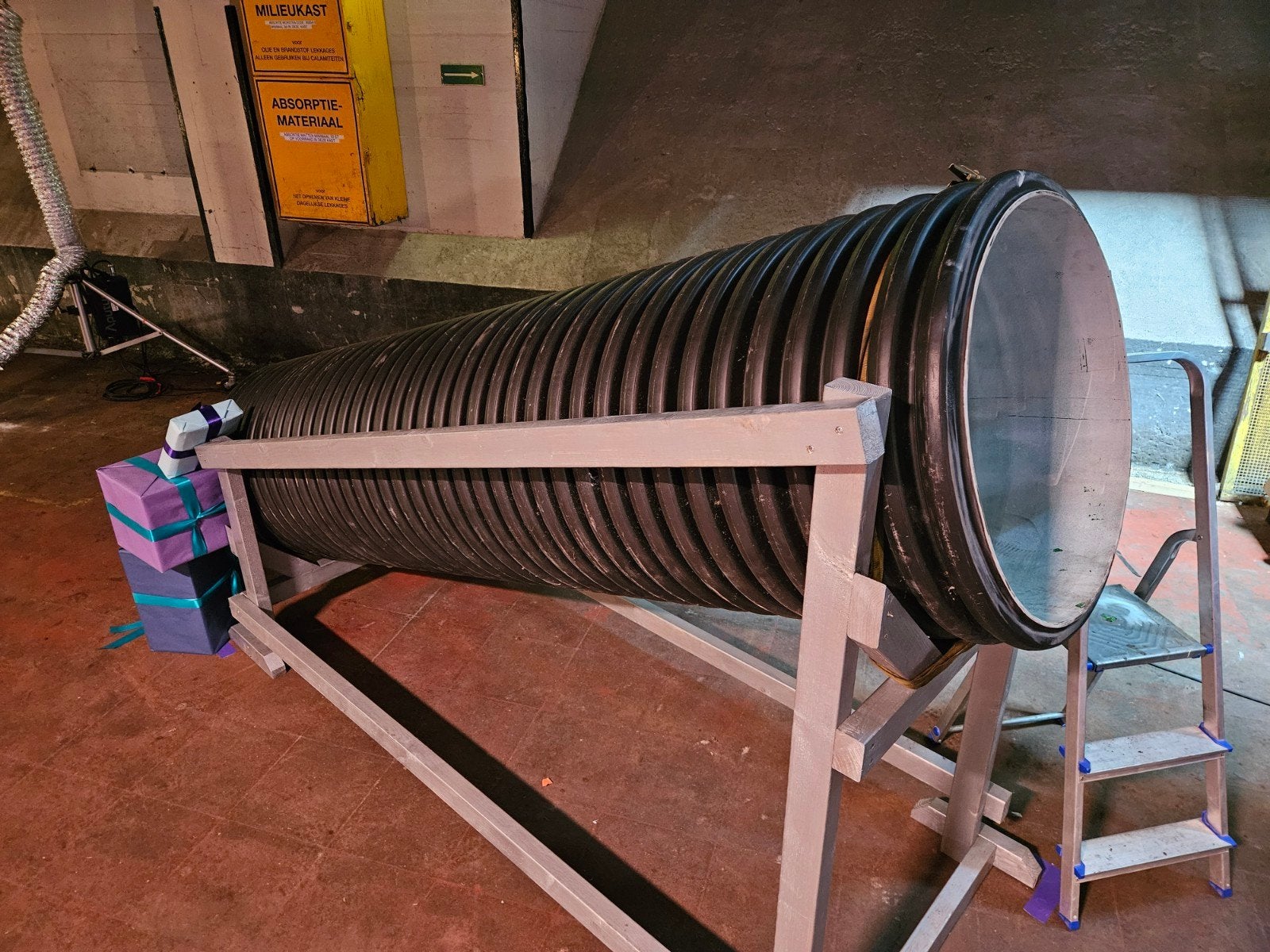 2 stevig gebruikte buizen, 60cm diameter, 250cm en 150cm, Ophalen, Overige materialen, Gebruikt, 2 tot 4 meter