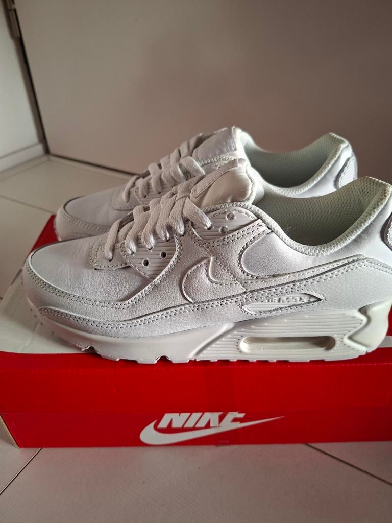 Nike air max 90 wit leather nieuw, Kleding | Dames, Schoenen, Zo goed als nieuw, Sneakers of Gympen, Wit, Verzenden