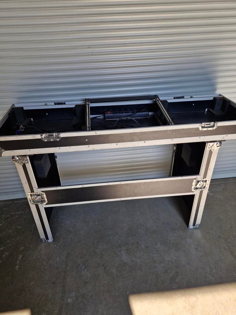 Dj case voor 2x Technics SL en 19inch mixer, Muziek en Instrumenten, Behuizingen en Koffers, Ophalen of Verzenden, Gebruikt, Overige instrumenten