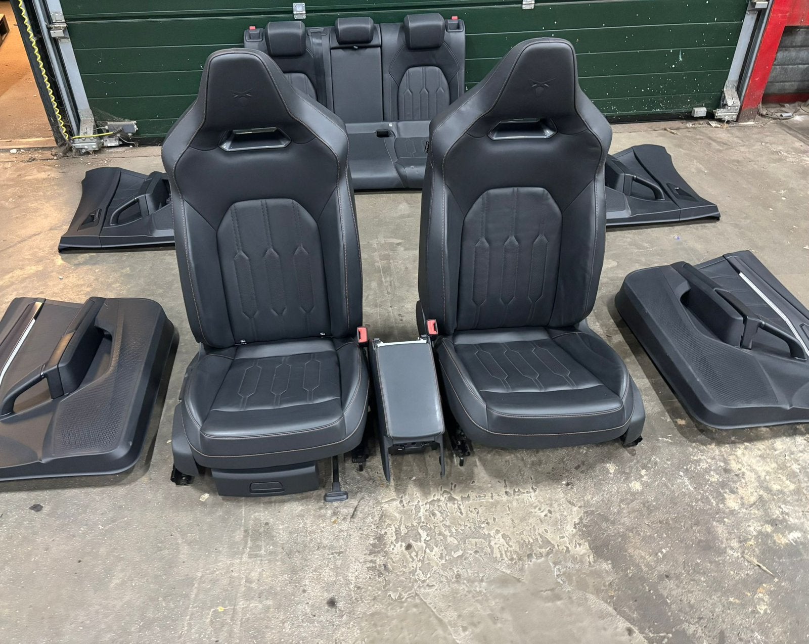Cupra formentor leer interieur, Ophalen of Verzenden, Gebruikt, Seat
