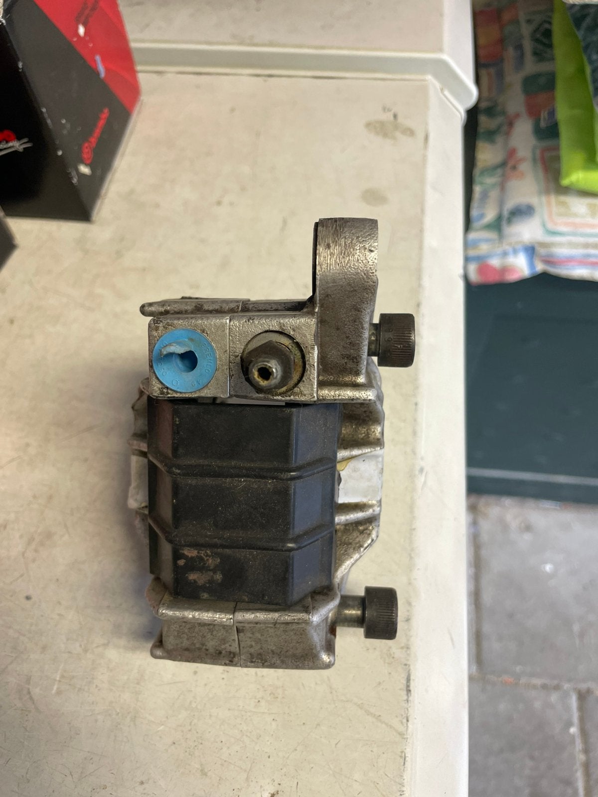Rechter remklauw bmw r 65 bmw r45, Ophalen, Gebruikt
