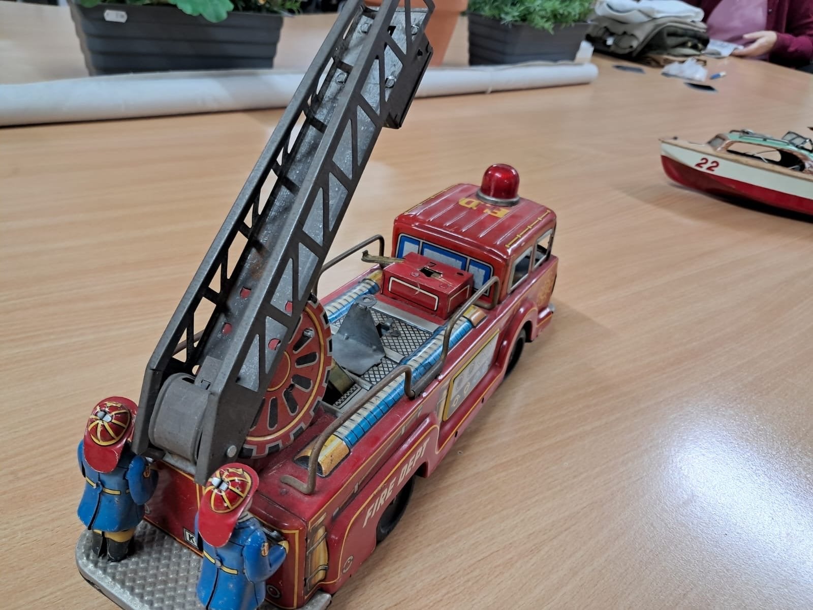 Blikken brandweerwagen met ladder, Ophalen, Gebruikt