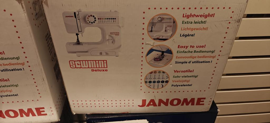 Retouren naaimachines, Ophalen, Zo goed als nieuw, Naaimachine, Overige merken