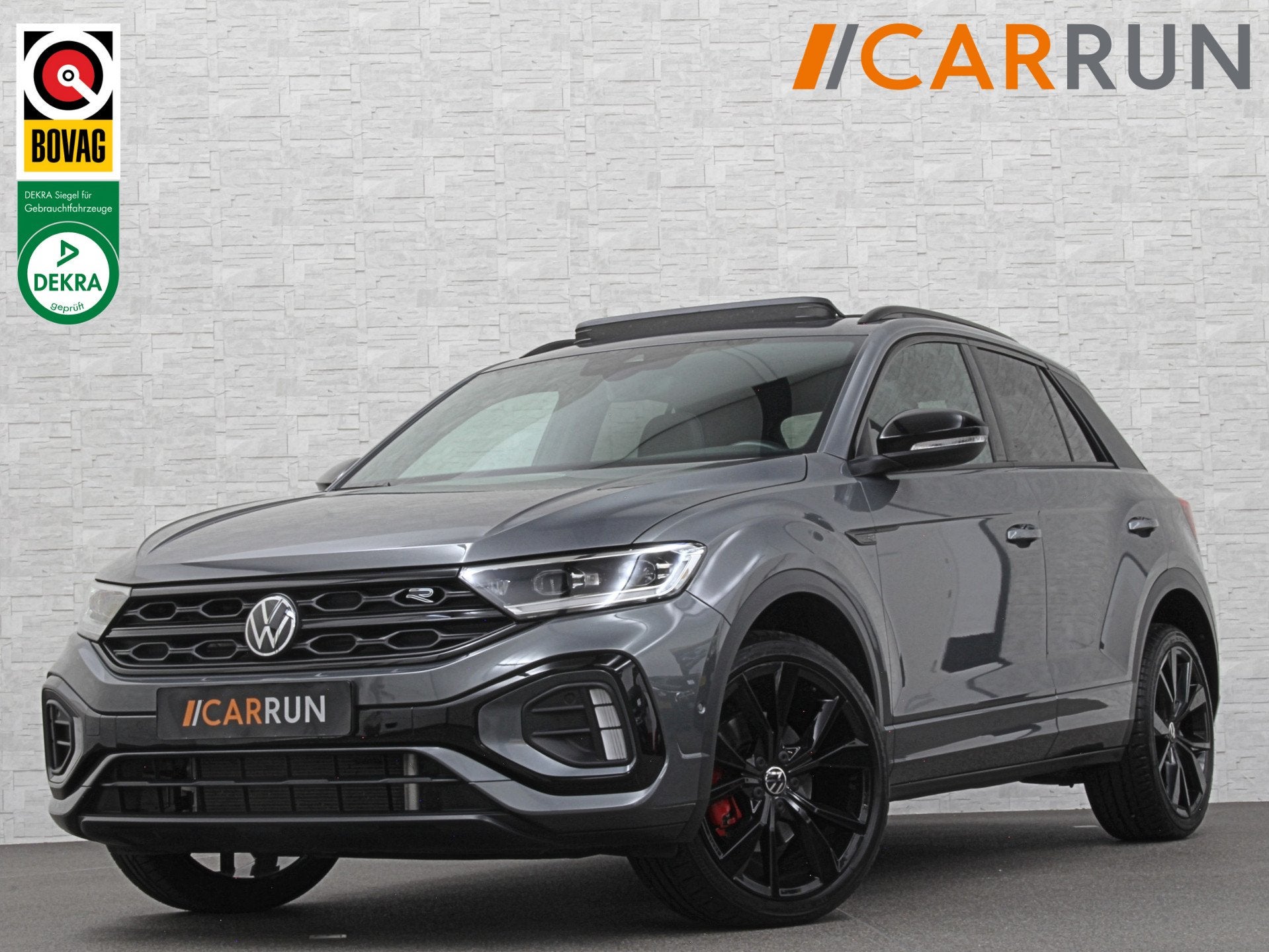 Volkswagen T-Roc 1.5 TSI R-Line | Panorama | IQ-Light | ACC, 4 cilinders, Leder en Stof, Bedrijf, 1500 kg
