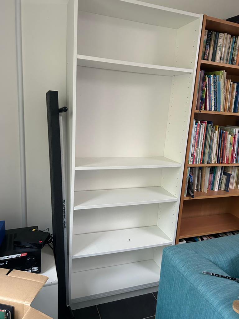 Witte Billy Boekenkast (80x28x200) - Plank aanwezig, Ophalen, Met plank(en), Gebruikt, 50 tot 100 cm