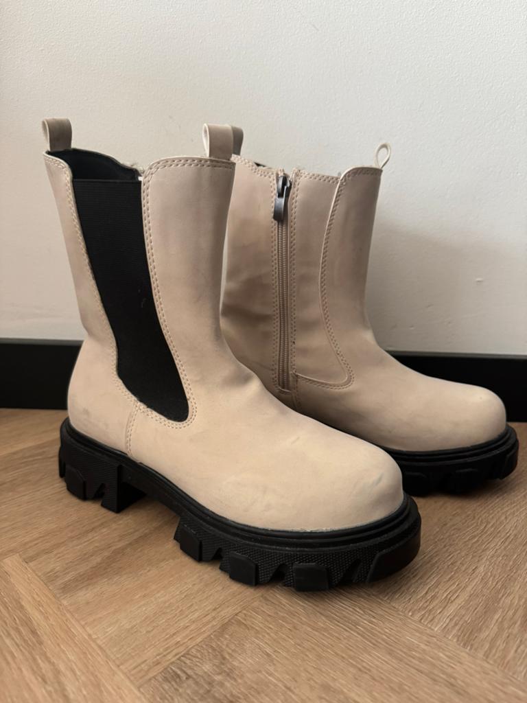 Shoeby laarzen beige/zwart maat 36, Meisje, Nieuw, Ophalen of Verzenden, Laarzen