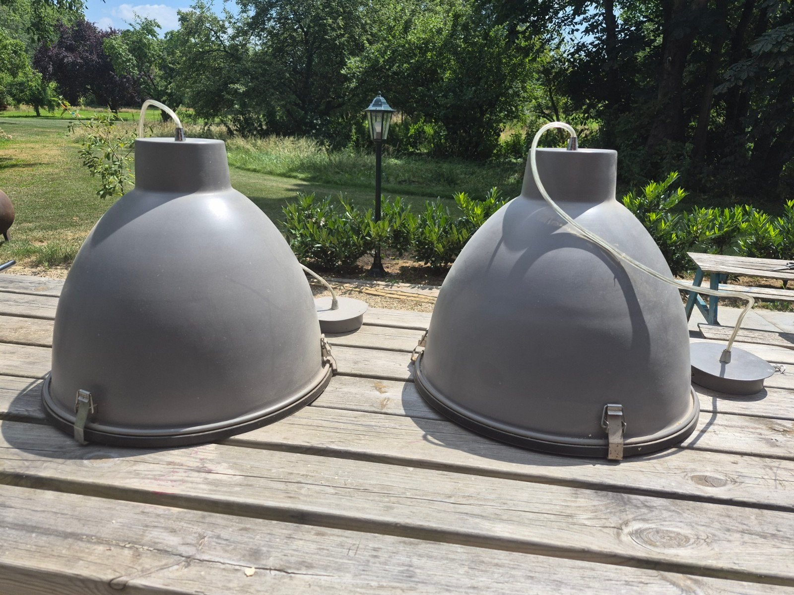 Twee mooie hanglampen - QAZQA Pendant 91409, Ophalen, Gebruikt, E27 (groot), Metaal