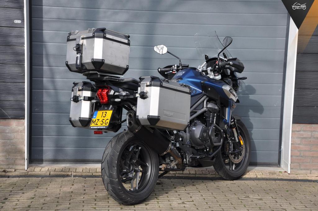 Triumph Tiger 1200 Explorer XRX Zeer complete motor! Akrapov, Motoren, 1215 cc, Bedrijf, Handvatverwarming, Toermotor