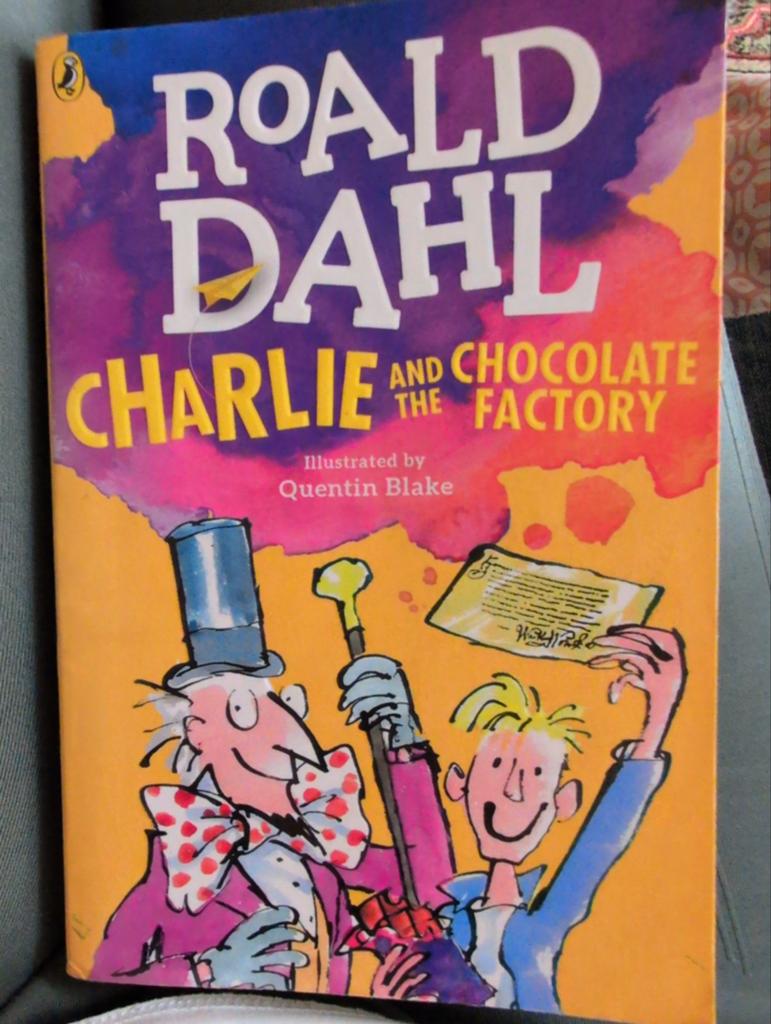 Charlie and the chocolate factory, Roald Dahl, Ophalen of Verzenden, Zo goed als nieuw, Fictie