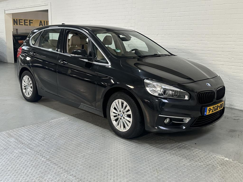 BMW 2 Serie Active Tourer 218i High Executive CLIMA / CRUISE, Voorwielaandrijving, Gebruikt, Zwart, Bedrijf