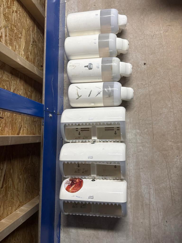 Tork handzeep en wc rol dispensers met sleutel, Ophalen, Overige typen