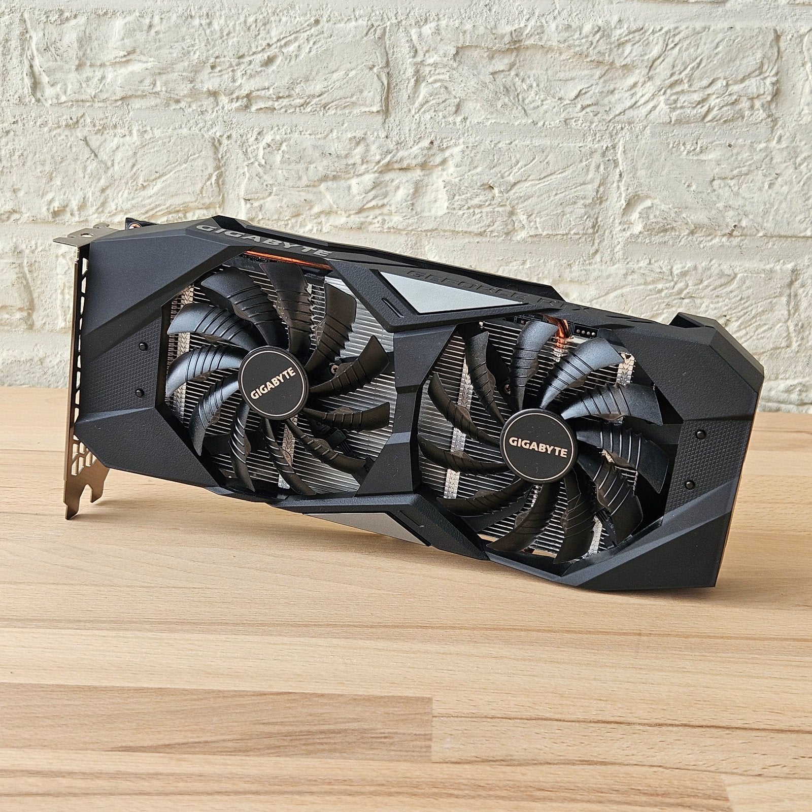Rtx 2070 8gb (Gigabyte), Computers en Software, PCI-Express 3, GDDR6, Ophalen of Verzenden, Zo goed als nieuw