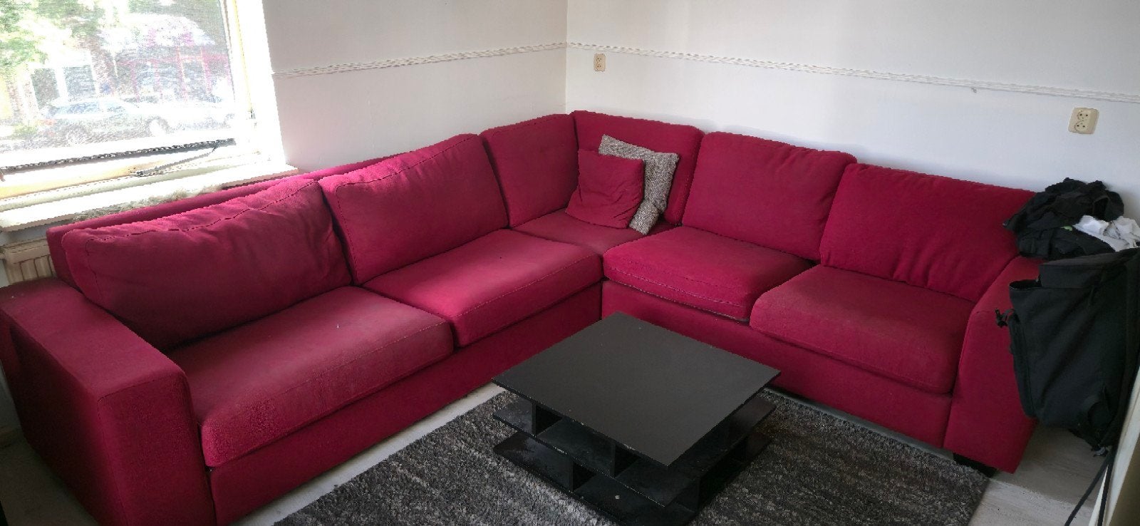 Bank met het kleine tafeltje en het kleed., Ophalen of Verzenden, Gebruikt