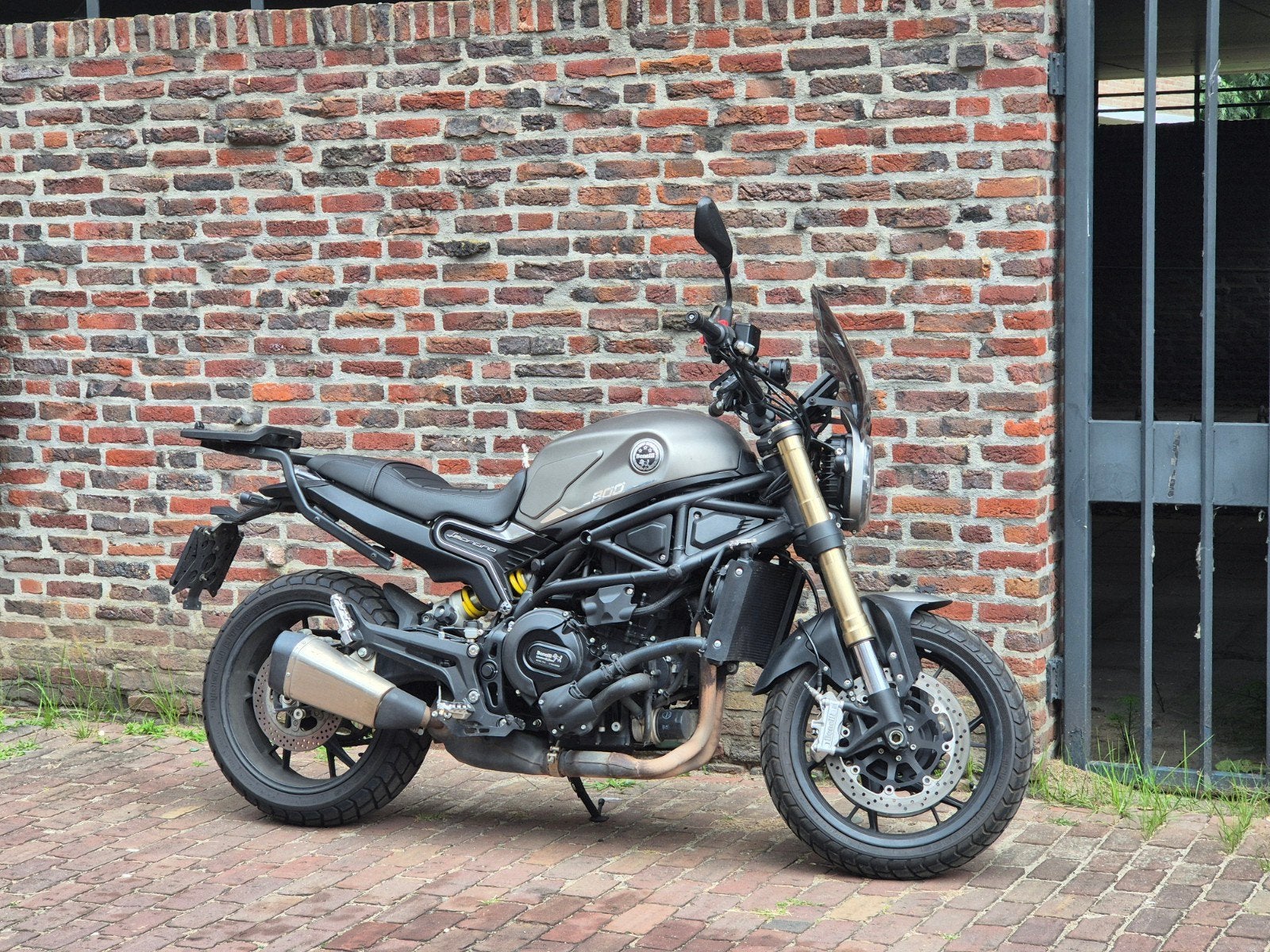 Benelli Leoncino 800 - met Topkoffer, 2 cilinders, Occasion, Particulier, Meer dan 35 kW