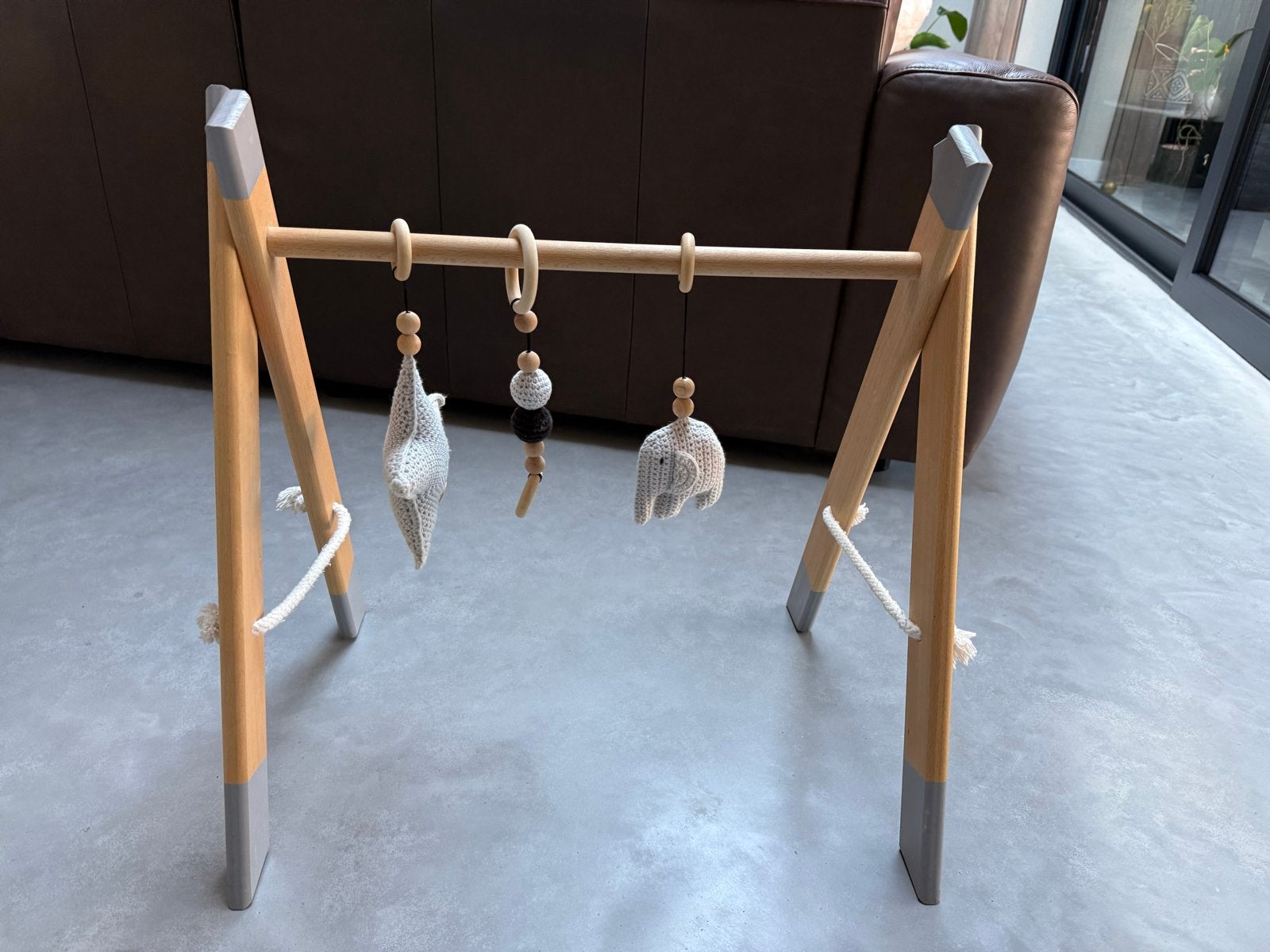 Houten Babygym met Gehaakte Hangers, Ophalen, Zo goed als nieuw, Babygym