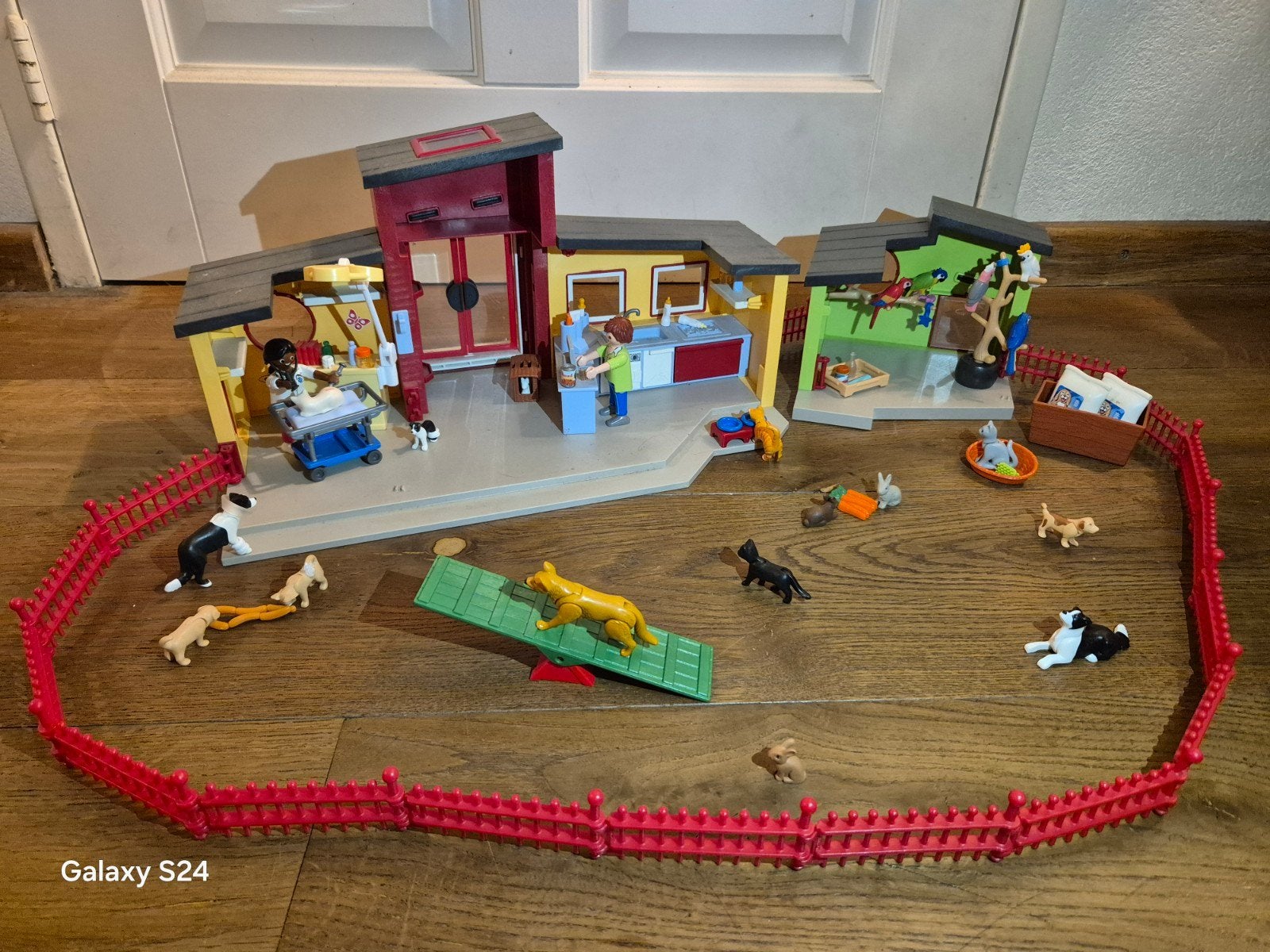Playmobil Dierenkliniek en dierenopvang met veel accessoire, Ophalen of Verzenden, Zo goed als nieuw, Jongen of Meisje