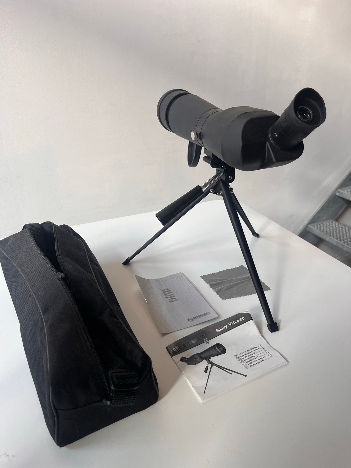 Bresser Spotty 20-60x60 Spottingscope met Statief, Audio, Tv en Foto, Ophalen, Lenzentelescoop (refractor), Met statief, Zo goed als nieuw