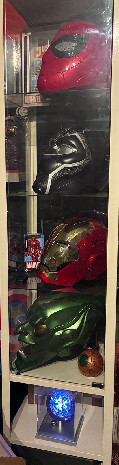 4 Marvel helmen en pumpkin bomb en arc reactor, in 1 koop, Ophalen, Zo goed als nieuw