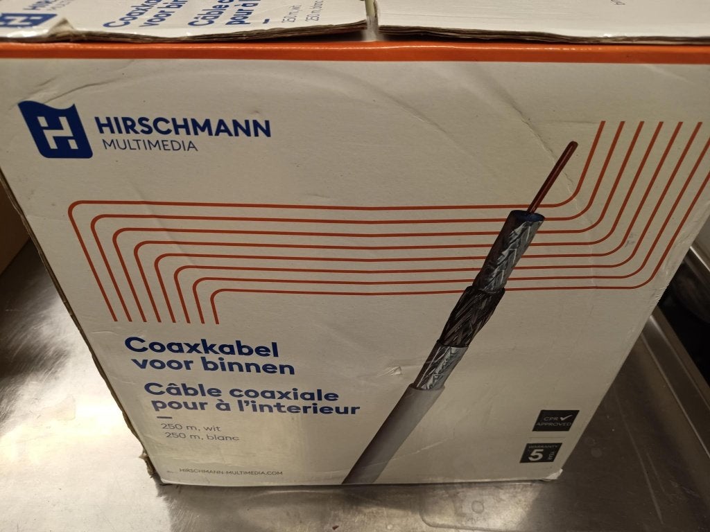 Coaxkabel wit rol 250 meter Hirschman coaxkabel, Ophalen of Verzenden, Nieuw, Kabel of Snoer
