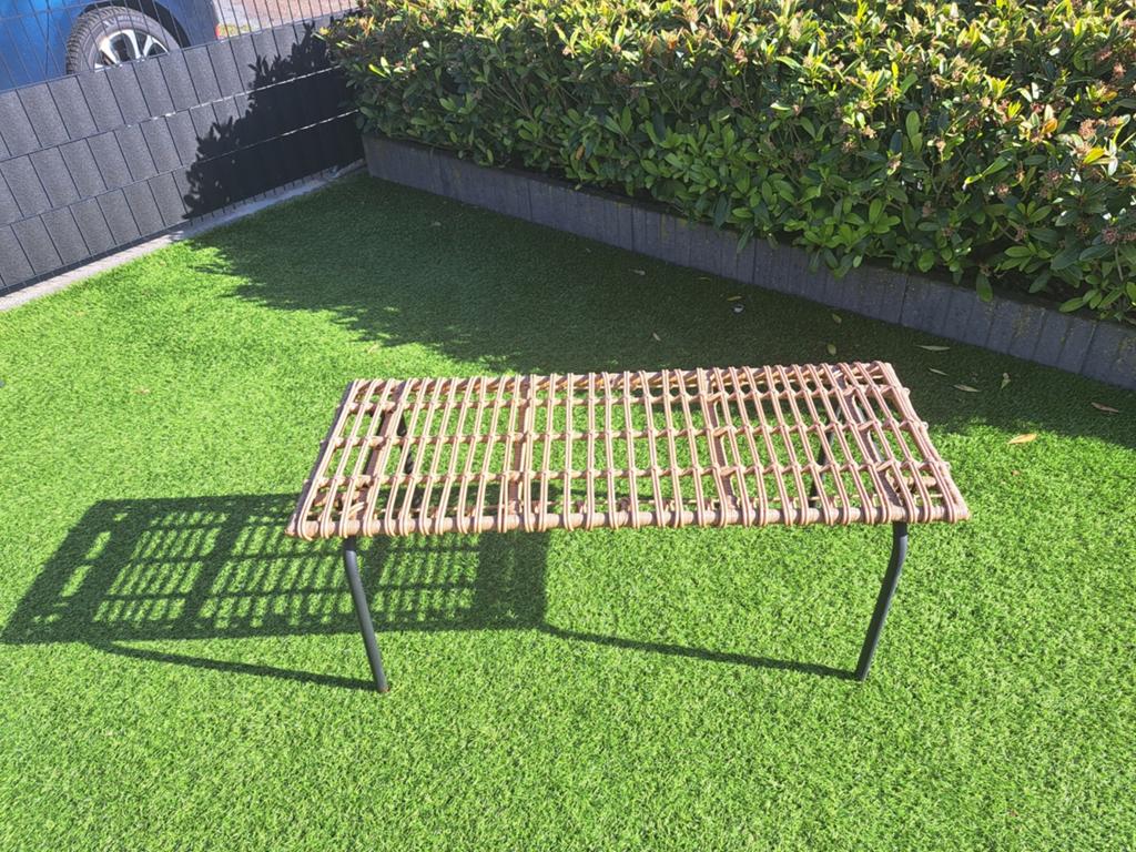 Zitbankje of stylingbankje, Ophalen, Aluminium