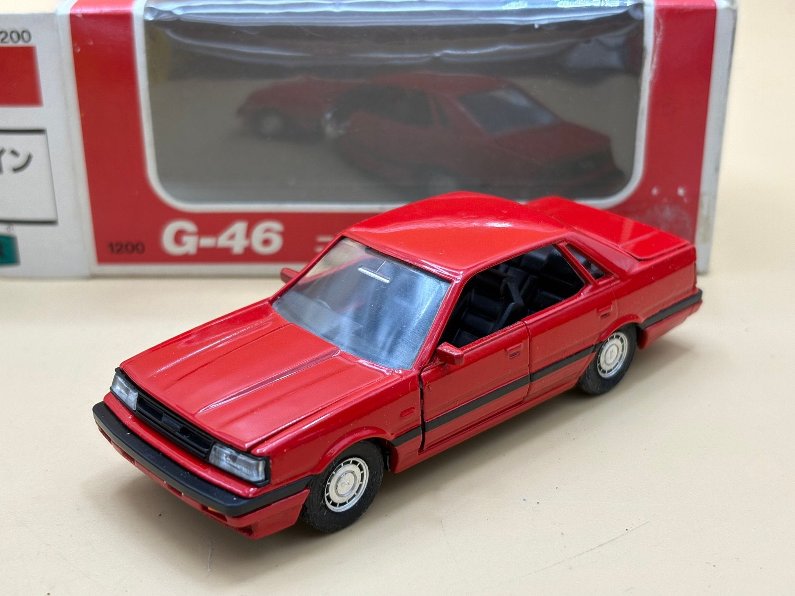 Nissan Skyline GT 4-door Hardtop 1:40 Diapet, Hobby en Vrije tijd, Ophalen of Verzenden, Gebruikt, Auto, Overige merken
