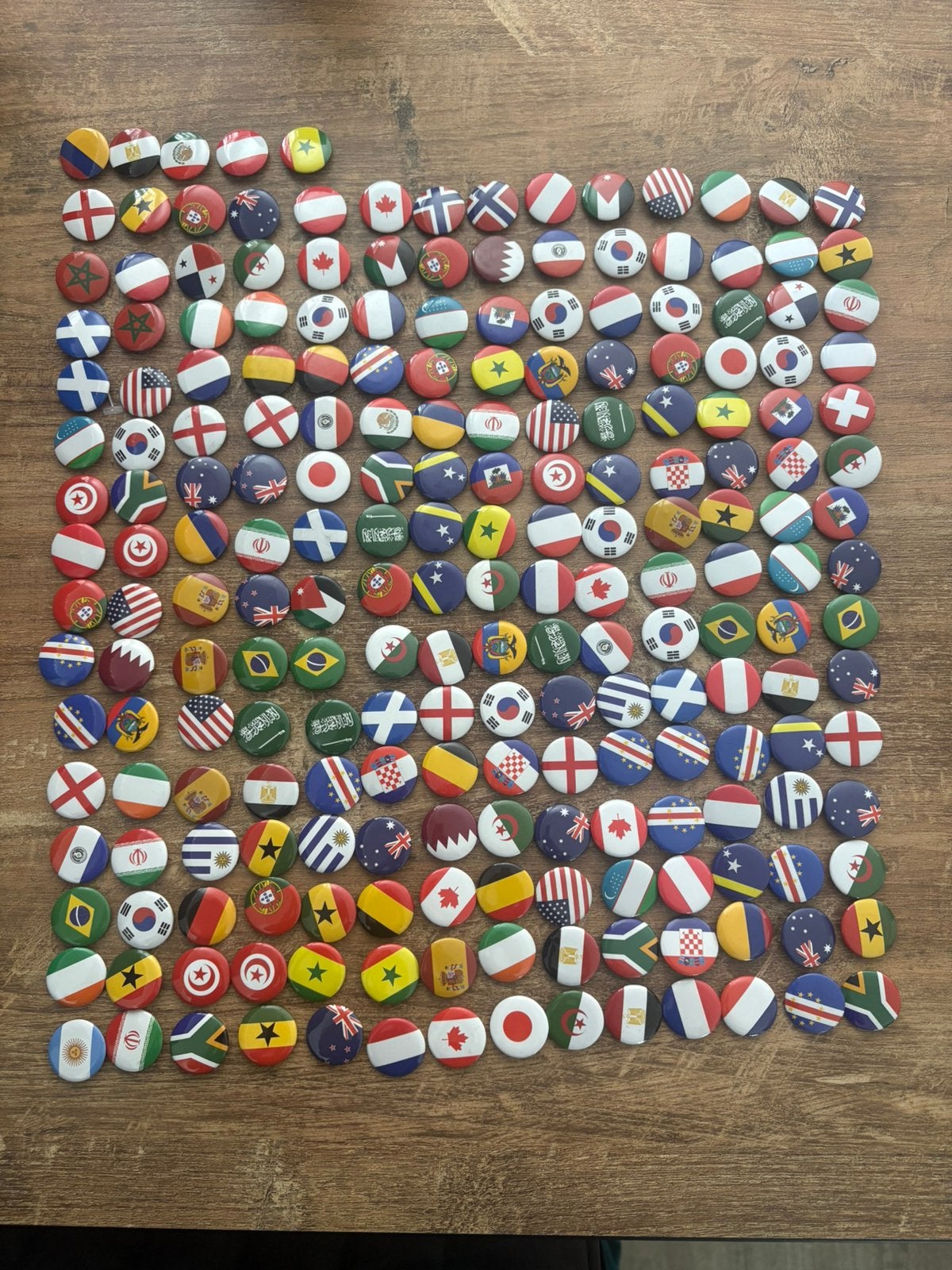 Wk buttons dekamarkt actie, Ophalen of Verzenden