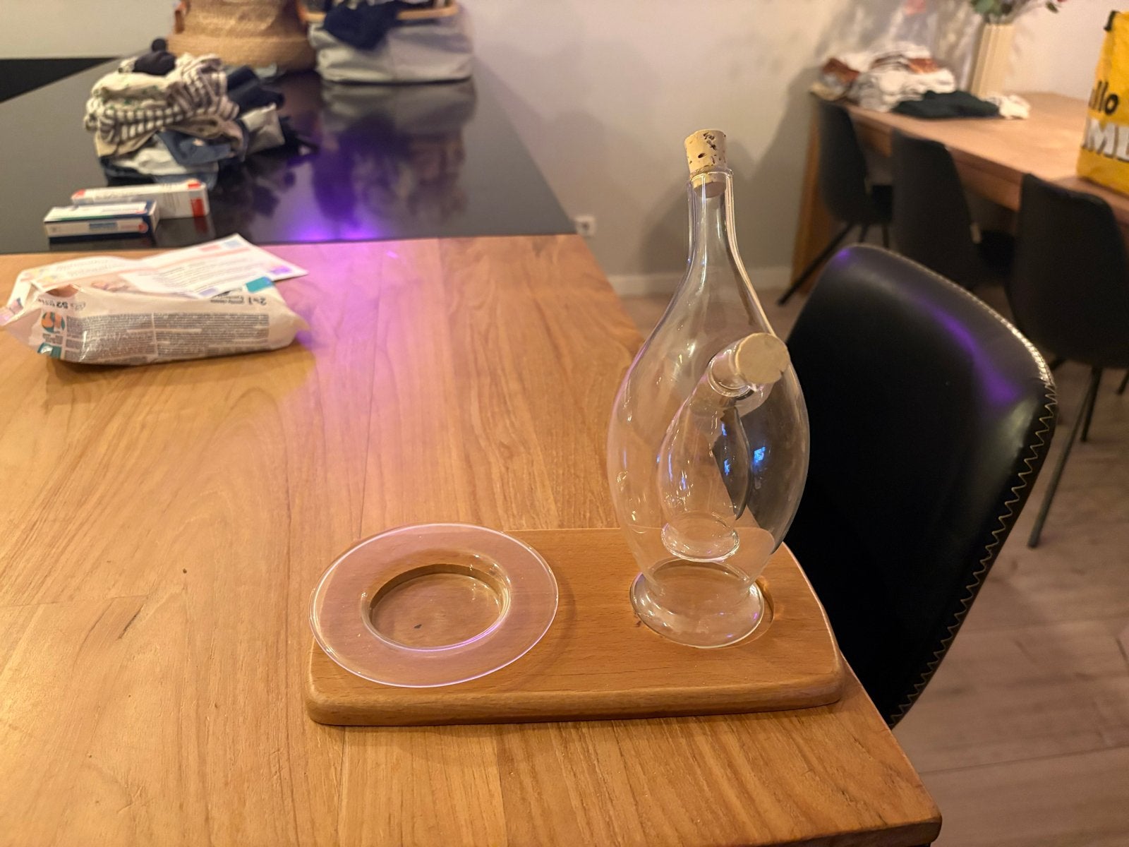 Olie- en azijnstel met houten onderzetter, Ophalen of Verzenden, Zo goed als nieuw, Overige merken, Glas