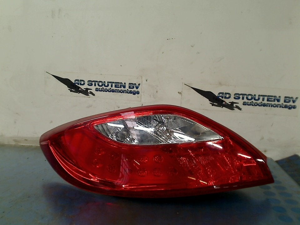 Achterlicht Links Mazda 2 (DE) (2007-10/2015-06) D65151160, Auto-onderdelen, Verlichting, Gebruikt, Hitdorfer Straße 73, Leverkusen 51371, , Duitsland