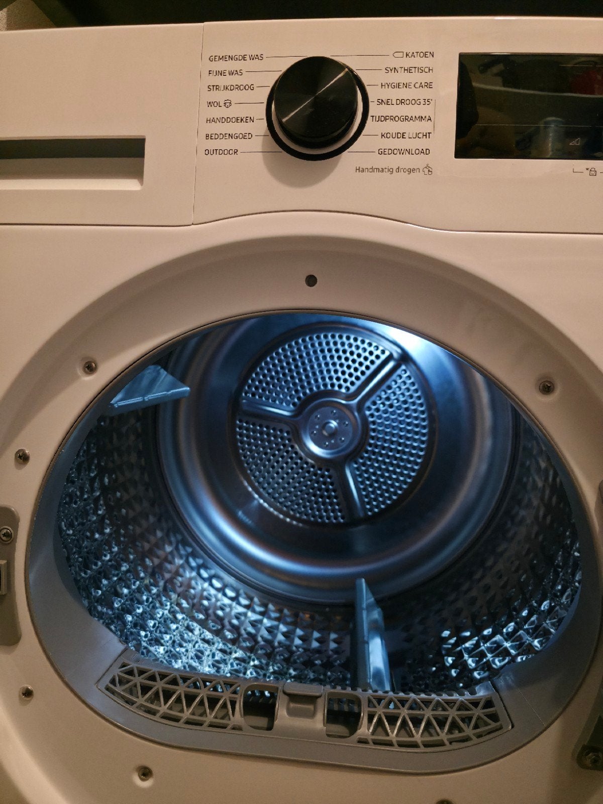 Foto 4 van Samsung warmtepompdroger en Bosch wasmachine