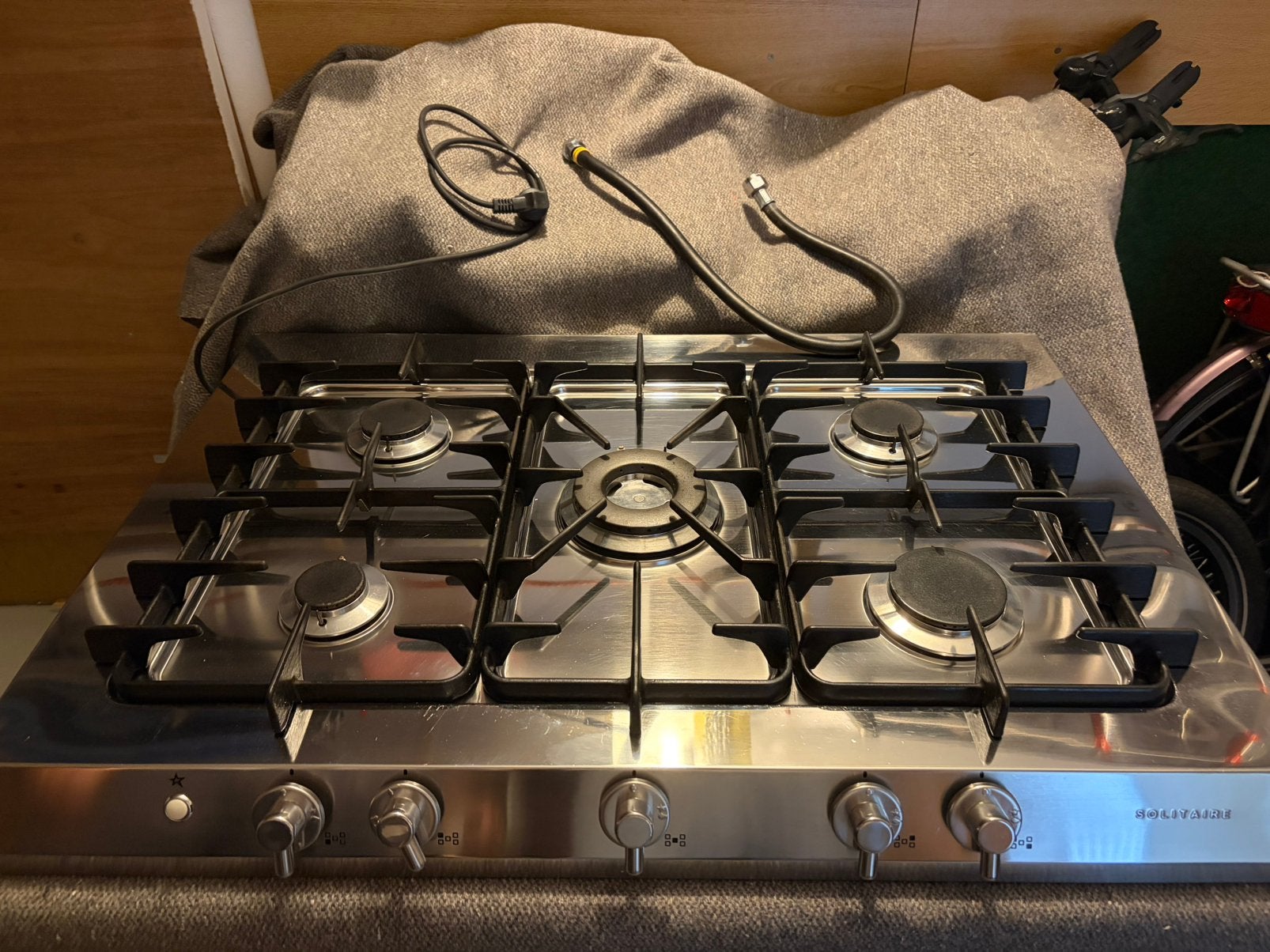 Bosch, solitaire, 5 pits gas kookplaat, staal, Ophalen, Zo goed als nieuw, Inbouw, Gas