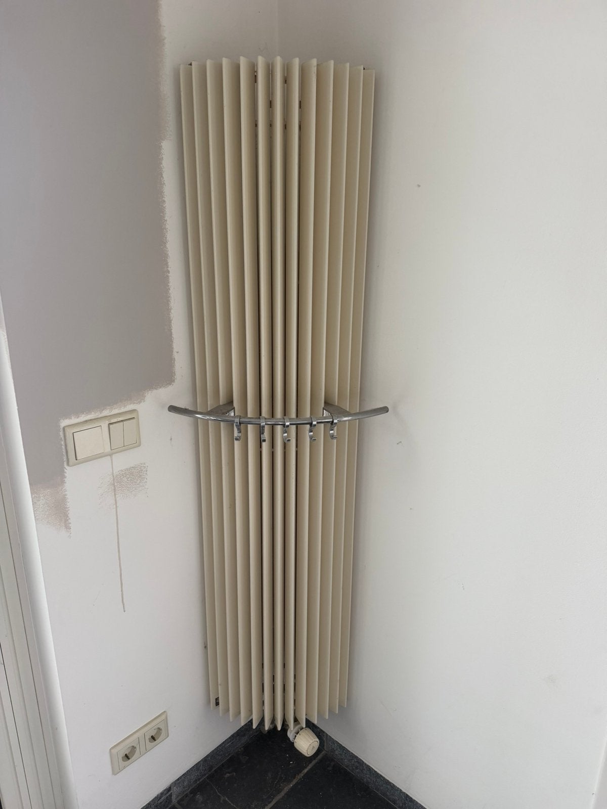 Jaga iguana Circo hoekradiator, Ophalen, Minder dan 60 cm, Radiator, Minder dan 30 cm