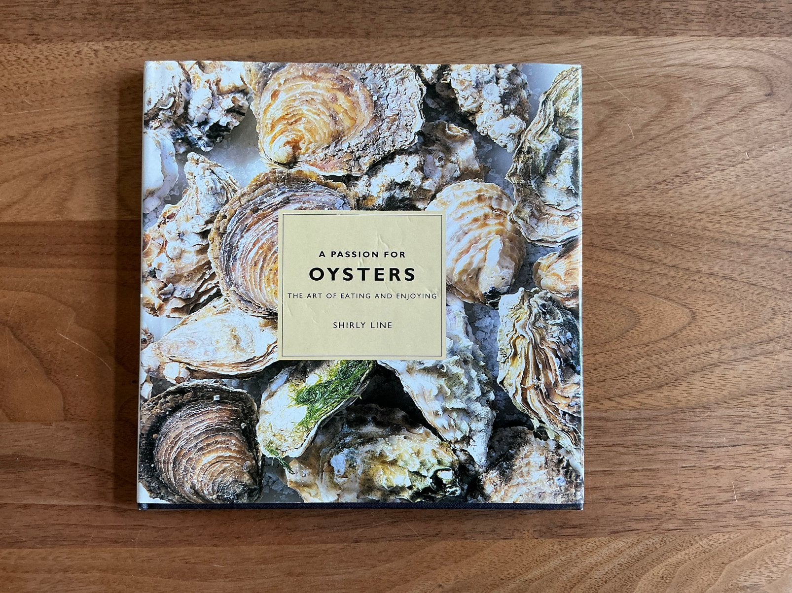 A passion for oysters -The art of eating and enjoying - Line, Ophalen of Verzenden, Zo goed als nieuw