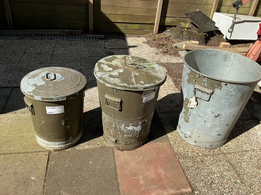 Vaten, containers, bakken, tonnen, zink, Ophalen, Landmacht, Nederland