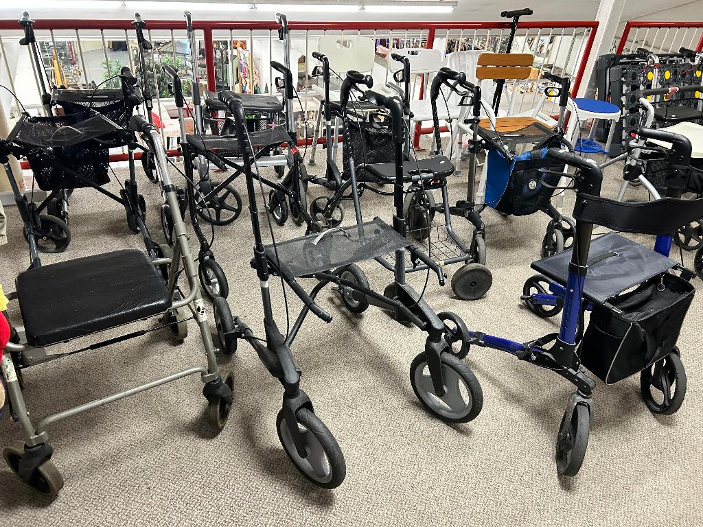 Rolstoelen, rollators en andere hulpmiddelen, Diversen, Rollators, Ophalen, Gebruikt, X, X