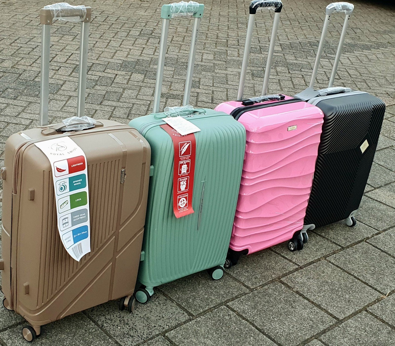 Diverse koffers voor € 25 per stuk OP=OP NIEUW, Hard kunststof, Ophalen of Verzenden, Koffer, 70 cm of meer