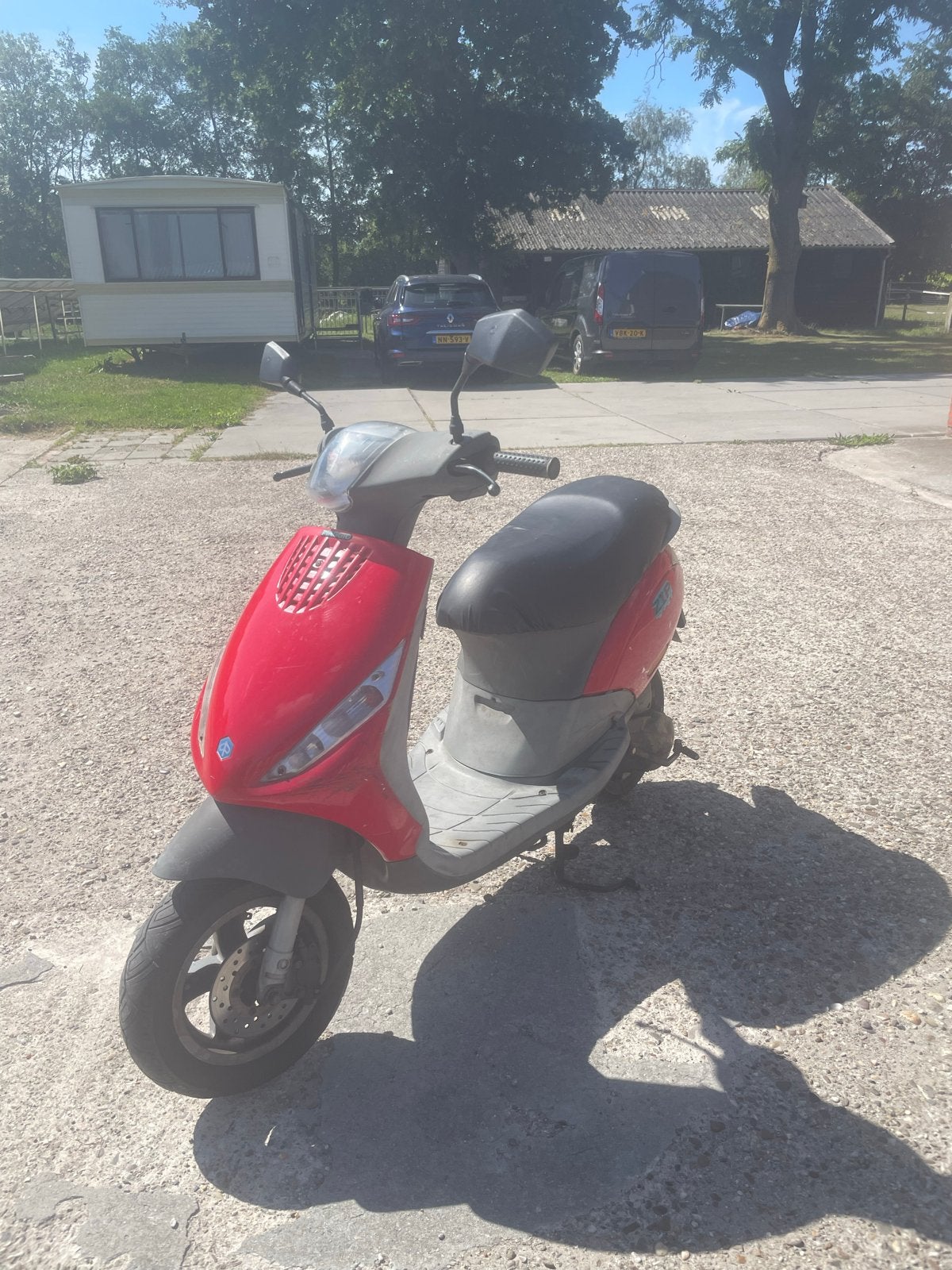 Piaggio Zip 2002, Fietsen en Brommers, Scooters | Piaggio, Gebruikt, Maximaal 45 km/u, Zip, Benzine