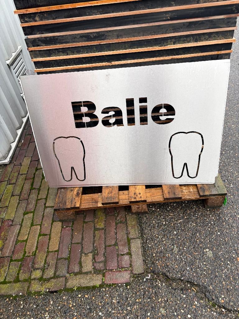 RVS Tandarts bord wandbord balie bord ( 205 ), Ophalen