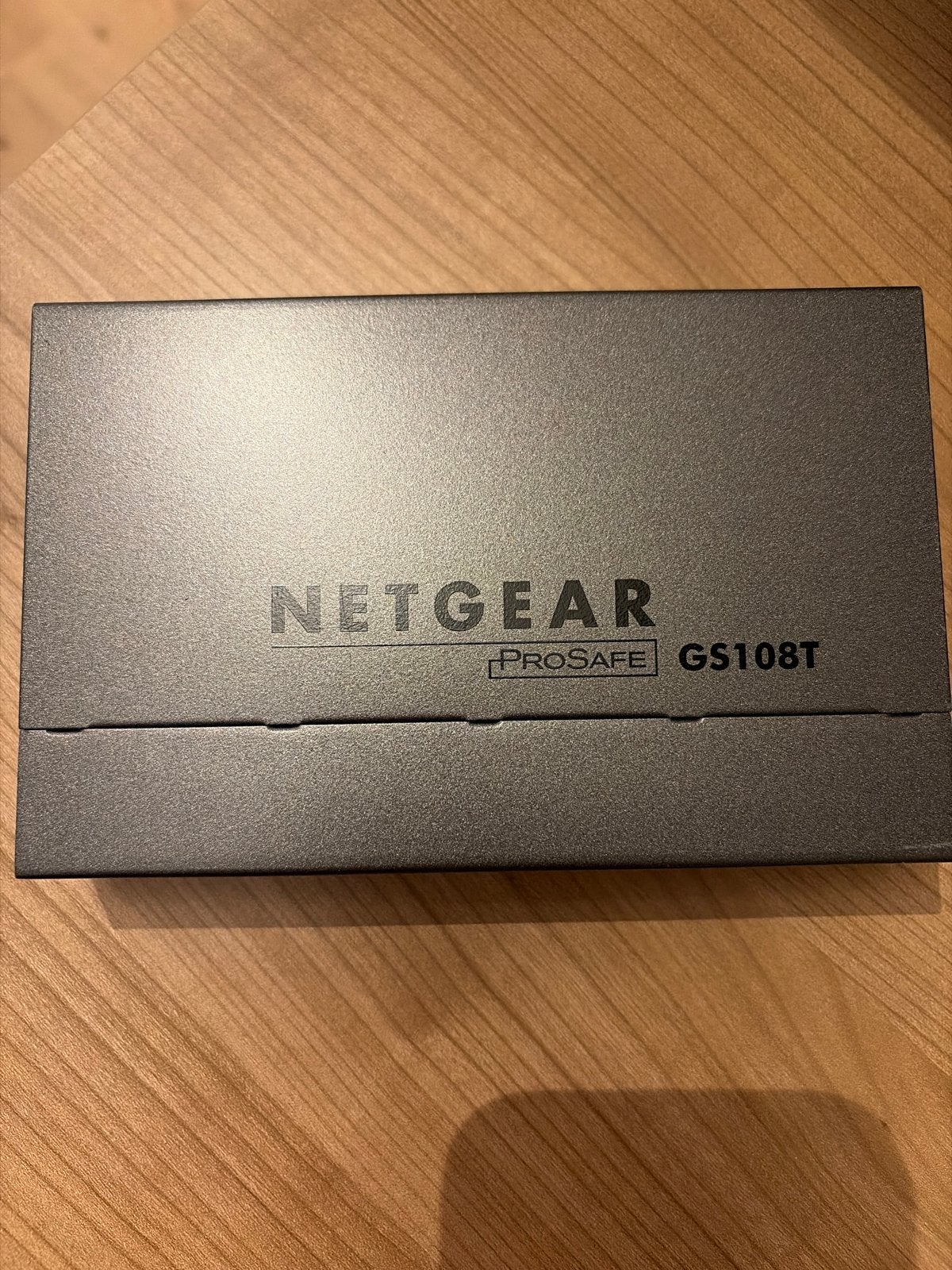 NETGEAR ProSAFE GS108T Gigabit Smart Managed Switch, Computers en Software, Ophalen of Verzenden, Zo goed als nieuw